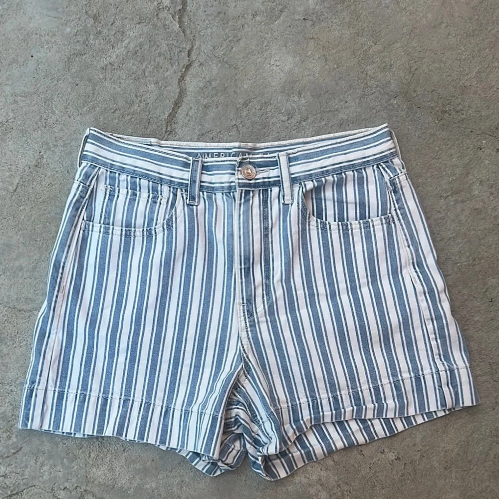 American Eagle Mom Short Striped Blue White Size 2